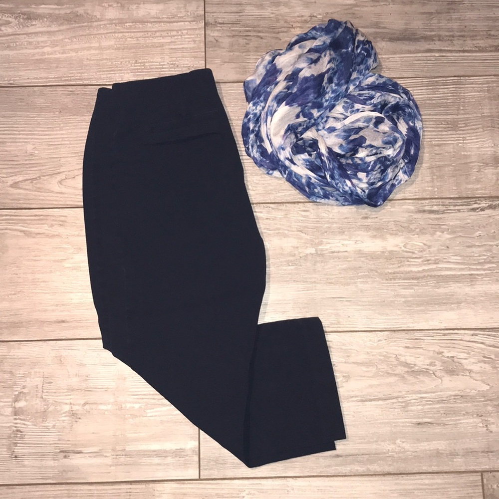3/$15 Alfani Capris Petite Stretch Navy Blue
